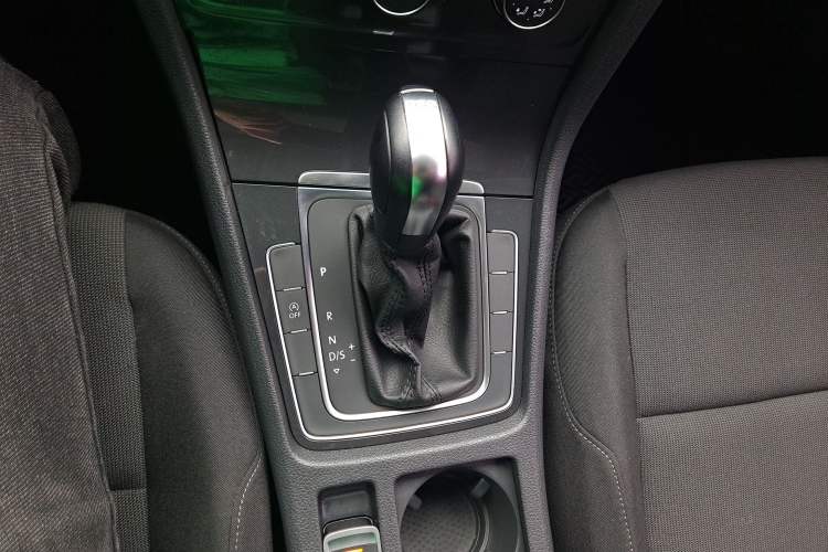 Used Volkswagen Golf 2020 200TSI DSG Comfortable and Ambitious Edition