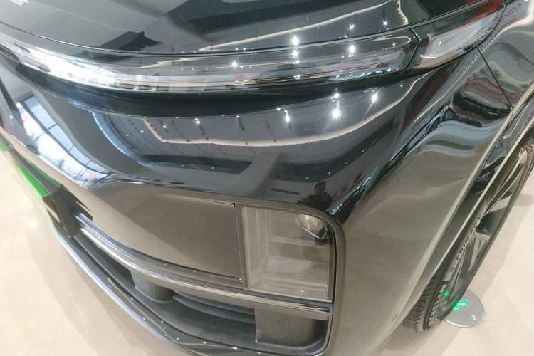 Used Li Auto L8 2023 Pro Model
