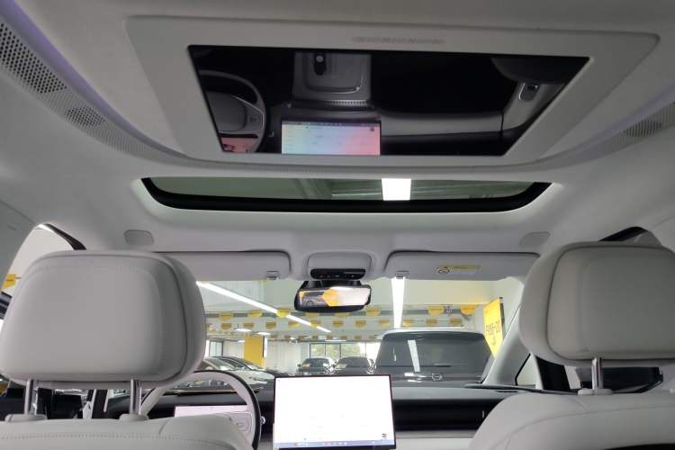 Used XPeng X9 2024 640 All-Wheel Drive High-Performance Max
