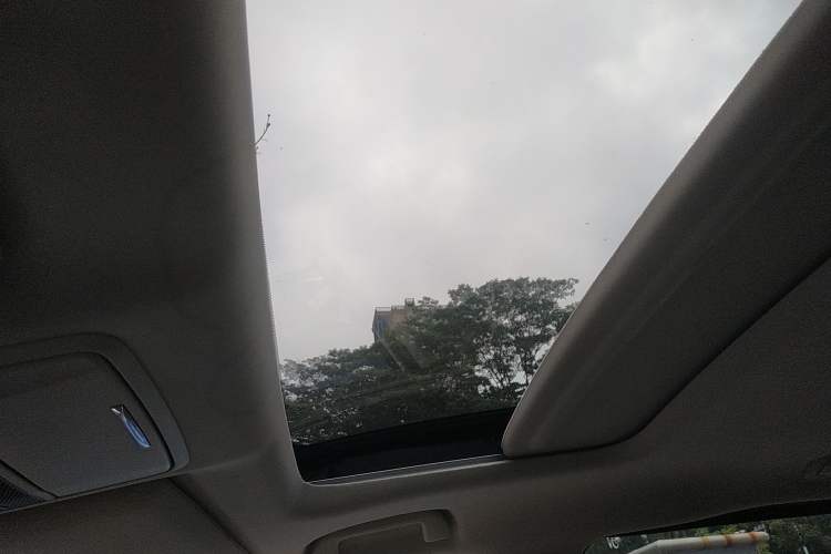 Used Honda Odyssey 2015 Revised 2.4L Luxury Edition
