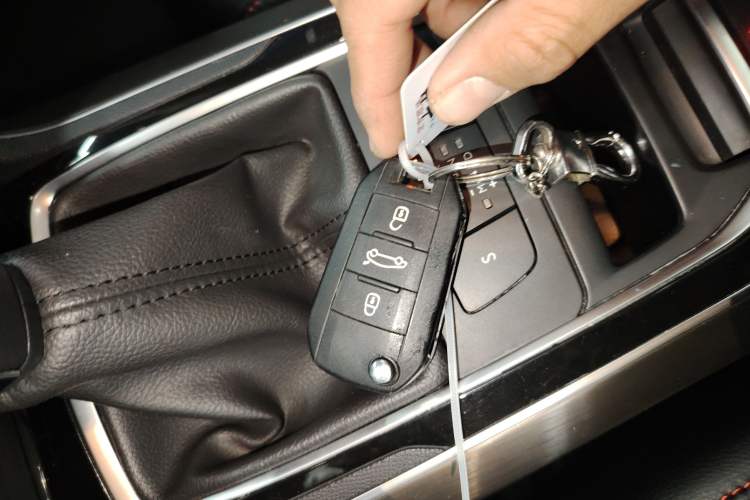 Used Peugeot 408 2016 1.6T Automatic Luxury Edition
