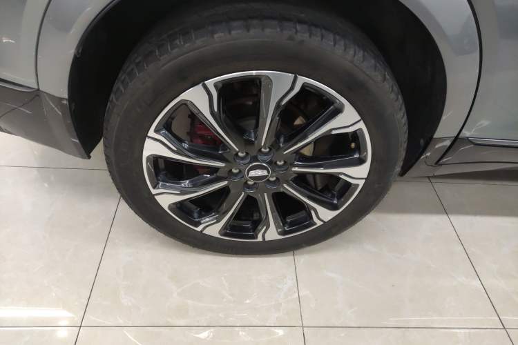 Used Cadillac XT5 2025 2.0T Platinum Edition
