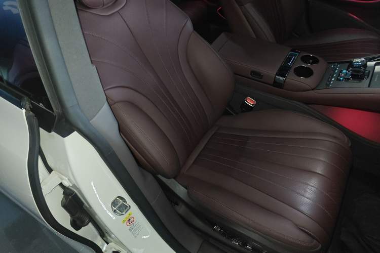 Used Denza Z9GT 2024 1100 Four-Wheel Drive Ultra Version
