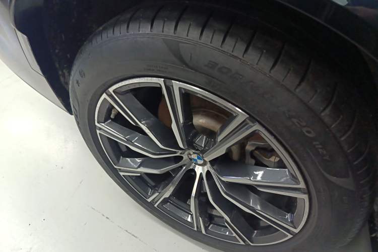 Used BMW X5 2022 Restyled xDrive 30Li Luxury Version M Sport Package
