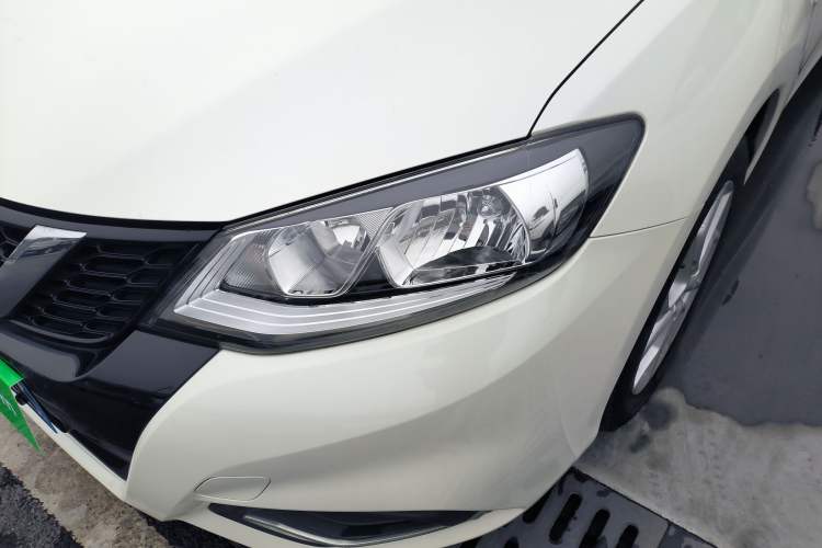 Used Nissan Tiida 2021 1.6L CVT Cool Edition
