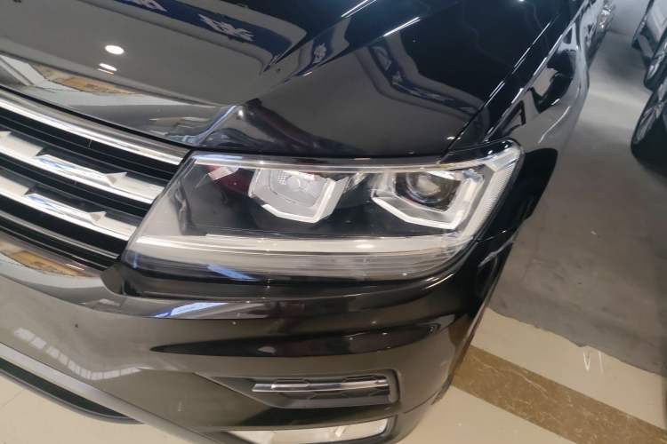 Used Volkswagen Tiguan L 2020 330TSI Automatic Two-Wheel Drive Panoramic Comfort Edition China VI Standard