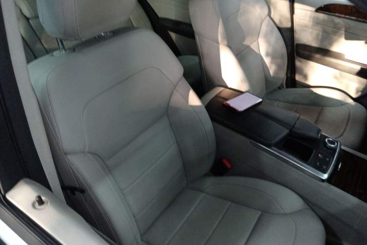 Used Mercedes-Benz M-Class 2014 ML 400 4MATIC Dynamic Model
