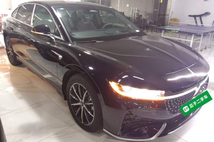 Used VOYAH PASSION 2024 PHEV Four-Wheel Drive Ultra-Long Range Executive Edition
