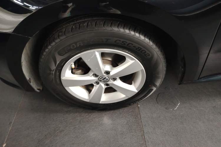 Used Volkswagen Lavida 2013 Revised Classic 1.6L Automatic Fashion Edition