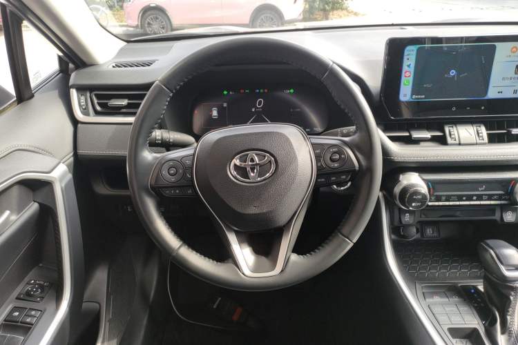 Used Toyota Wildlander 2023 2.0L CVT Four-Wheel Drive Luxury PLUS Edition
