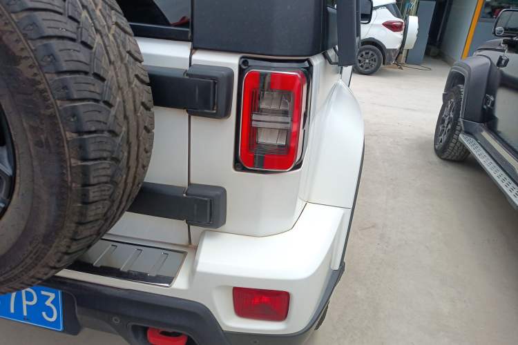 Used Beijing Auto BJ40 2021 2.0D Automatic Four-Wheel Drive Blade Hero Edition Adventurer Type
