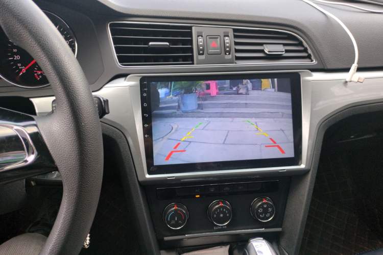 Used Volkswagen Lamando 2018 230TSI DSG Fashion Edition
