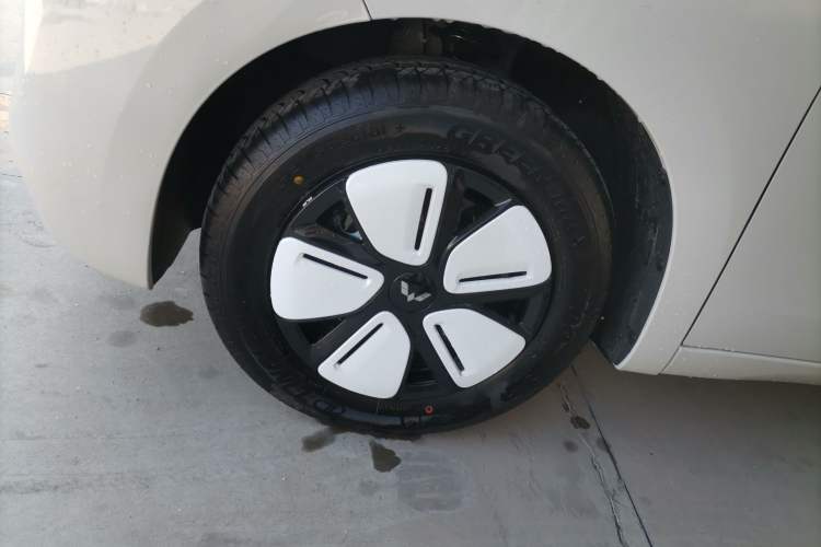 Used Wuling Hongguang MINIEV 2025 Four-Door Version Advanced Edition
