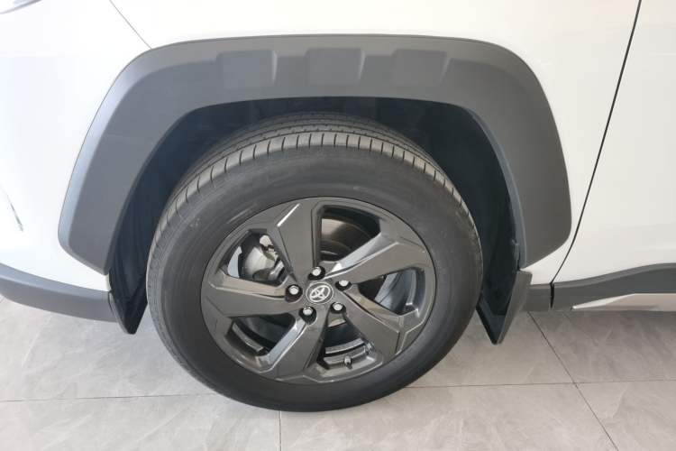 Used Toyota RAV4 2022 2.0L CVT 4x4 Style Plus Edition
