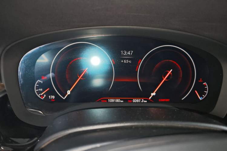 Used BMW 5 Series 2019 Facelifted 530Li Luxury Edition Premium Package
