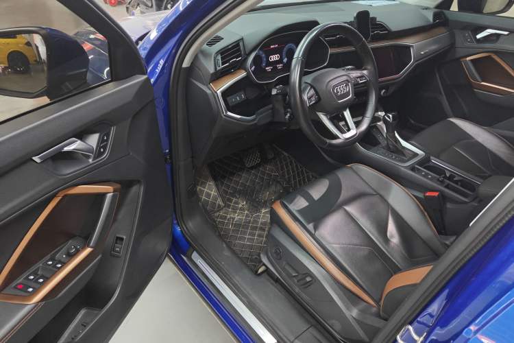 Used Audi Q3 2020 35 TFSI Fashionable and Elegant Model
