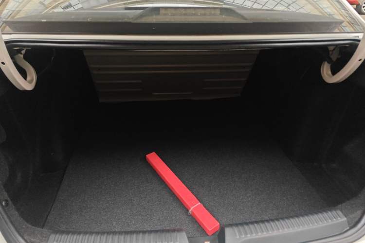 Used Volkswagen Jetta 2017 1.4L Manual Fashion Edition
