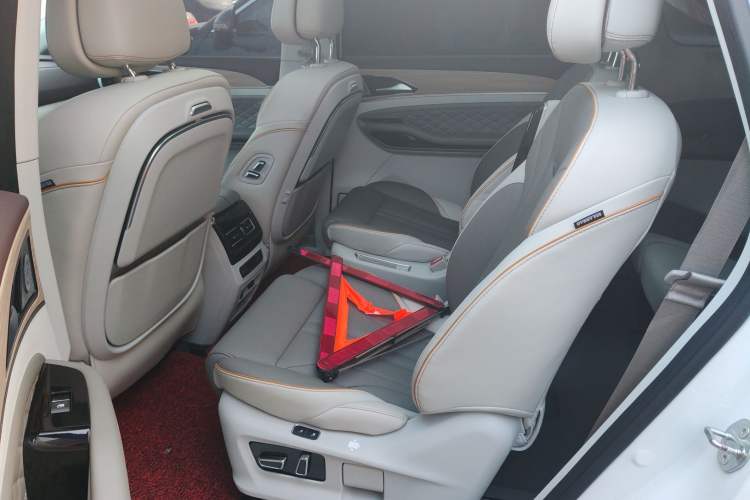 Used FORTHING Yacht 2024 1.5T DCT Guanhai Edition
