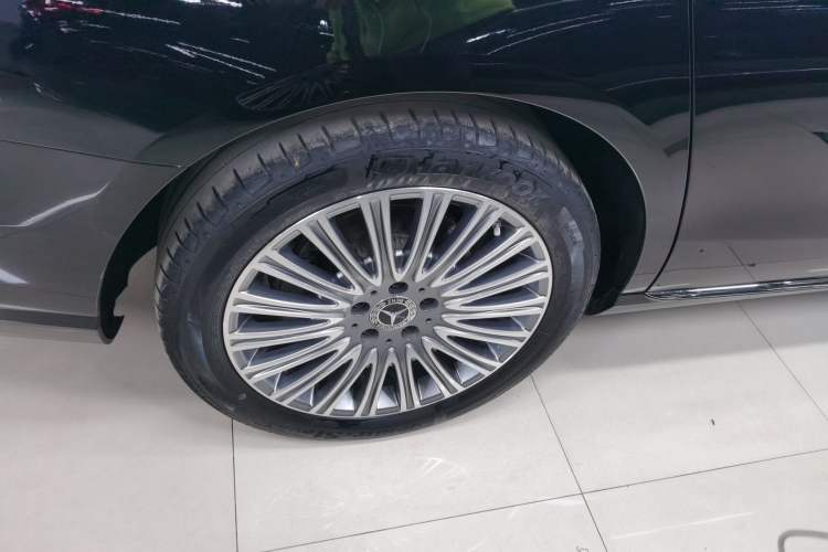 Used Mercedes-Benz E-Class 2023 E 300 L Luxury Model
