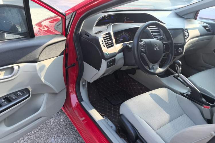 Used Honda Civic 2016 1.8L Automatic Comfort Version
