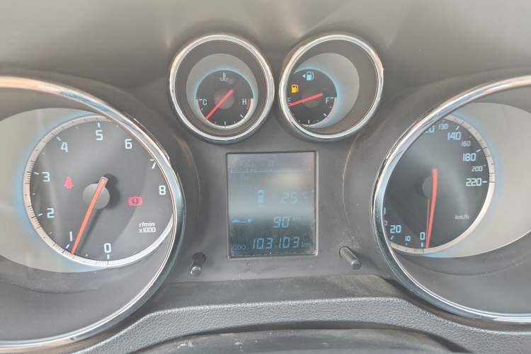 Used Changan CS35 2014 1.6L Manual Luxury Model China IV Standard
