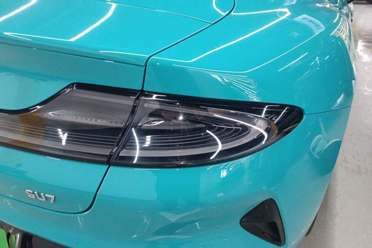 Used  SU7 2024 Rear-Drive Long-Range Intelligent Driving Version
