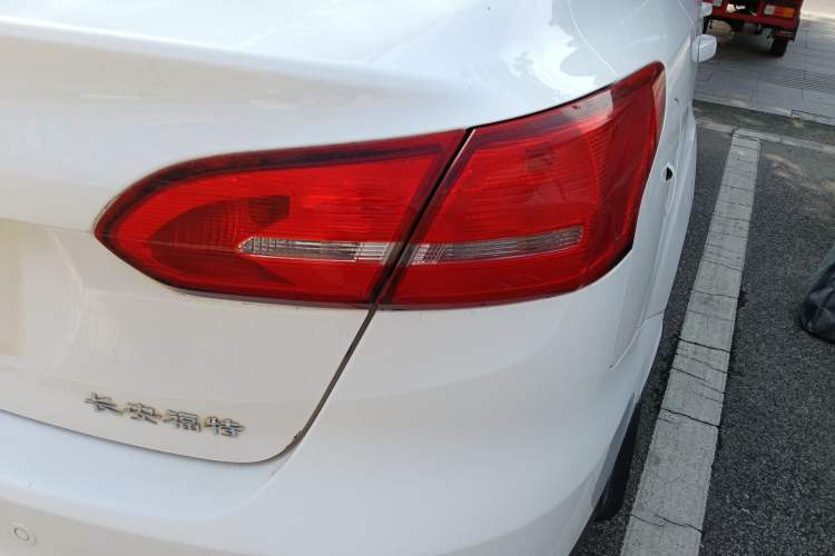 Used Ford Focus 2017 Sedan 1.6L Automatic Fashion Edition Smart Drive Version
