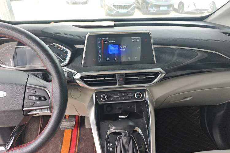 Used SAIC MAXUS Dajia 5 2022 430 km Elite Version 7-Seater
