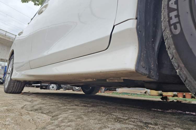 Used Honda Jade 2017 1.8L Automatic Classic Edition 5 seats
