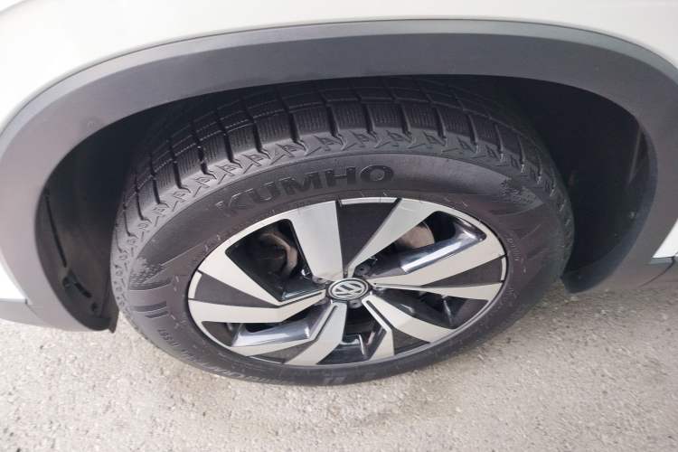 Used Volkswagen Tayron 2020 330TSI Two-Wheel Drive Luxury Smart Connectivity Version
