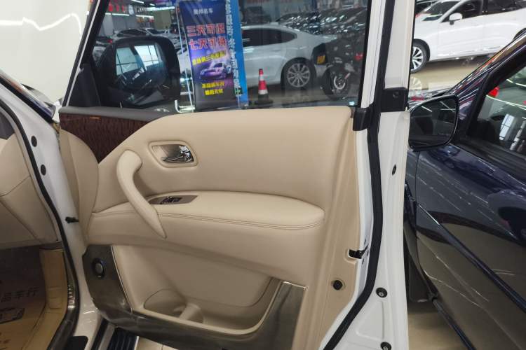 Used Nissan Patrol 2017 4.0L XE Middle East Version
