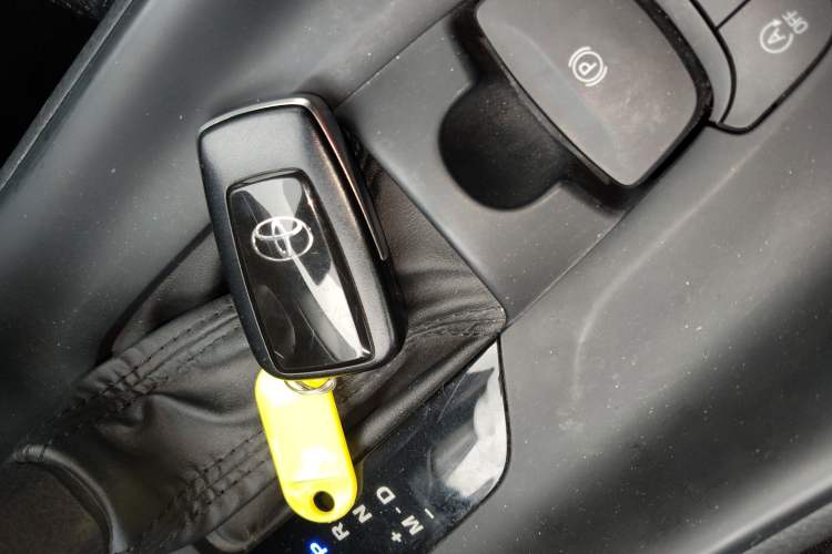 Used Toyota IZOA 2021 2.0L Yidong Edition