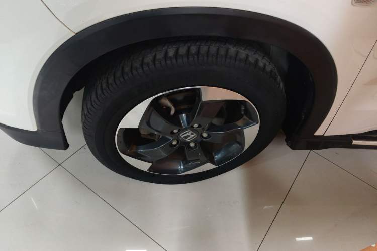 Used Honda Vezel 2017 1.8L CVT Front-Wheel Drive Pioneer Edition
