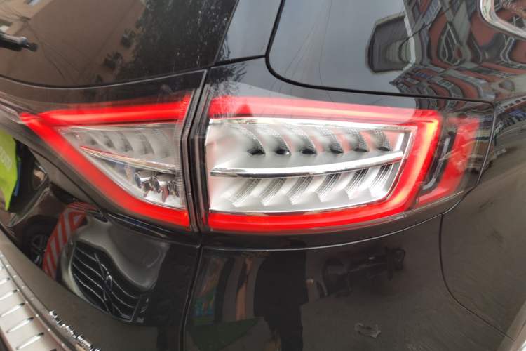 Used Ford Edge 2016 EcoBoost 245 Four-Wheel Drive Titanium 7-Seater
