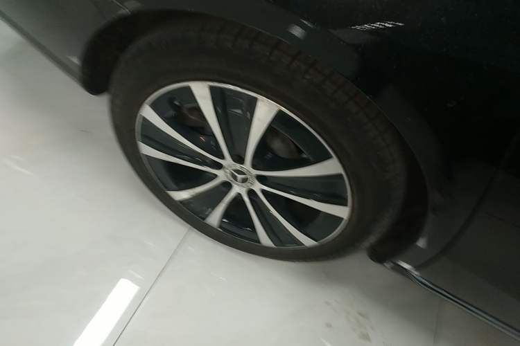 Used Mercedes-Benz E-Class New Energy 2022 Restyled E 350 e L Plug-in Hybrid Sedan
