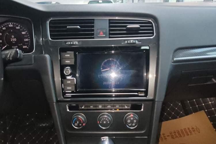 Used Volkswagen Golf 2019 280TSI DSG Luxury Version China VI Standard
