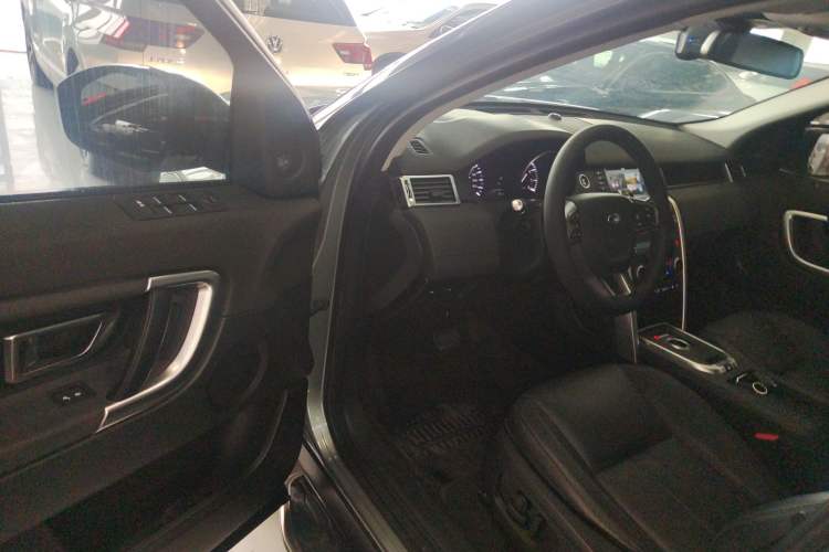 Used Land Rover Discovery Sport 2016 2.0T SE
