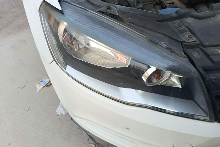 Used Volkswagen Jetta 2015 Value Edition 1.6L Manual Fashionable Style
