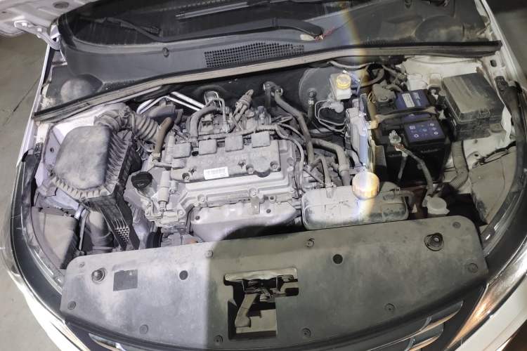 Used Baojun 310W 2017 1.5L Manual Fashion Model China V
