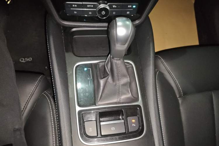 Used BYD Song MAX 2017 1.5T Automatic Smart Connect Luxury 7-Seater
