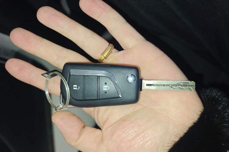 Used Toyota Corolla Cross 2024 2.0L Pioneer Edition
