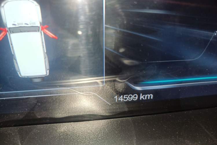 Used  BJ40 2023 2.0T Automatic Four-Wheel Drive Urban Hunter Edition Chivalrous Type
