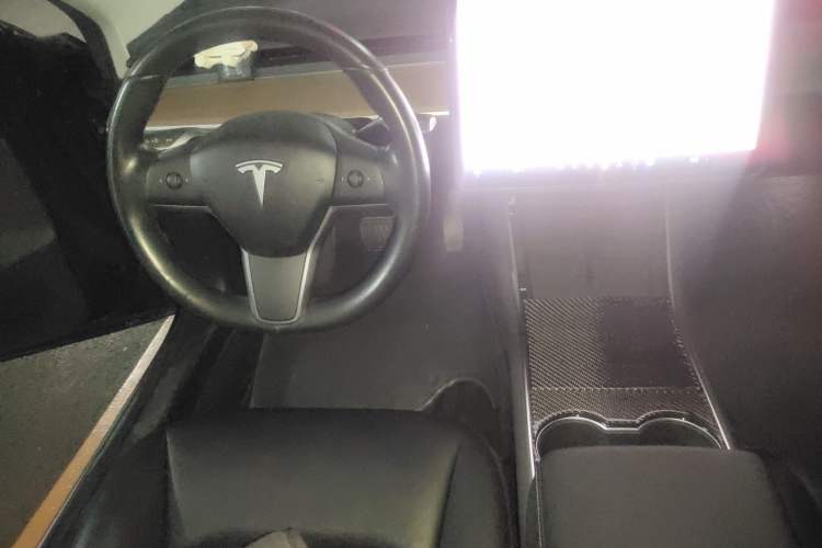 Used Tesla Model 3 2019 Long-Range Rear-Wheel-Drive Version
