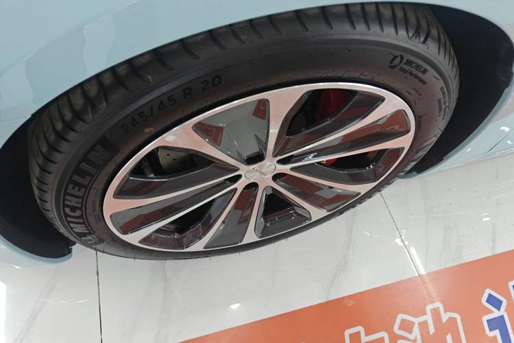 Used Hima Luxeed S7 2025 785 km Ultra
