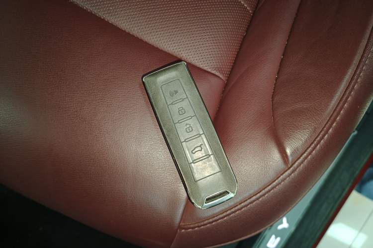 Used Wey VV7 2017 2.0T Flagship Edition
