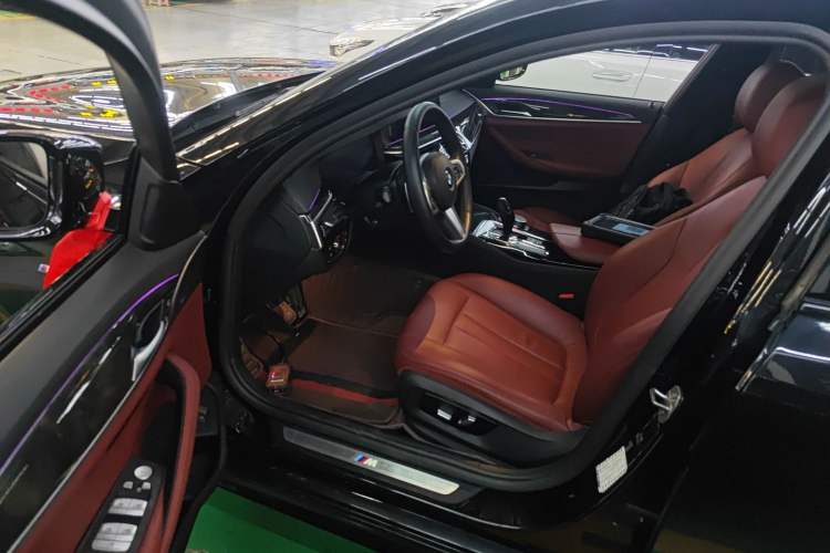 Used BMW 5 Series 2019 530Li Leading Model M Sport Package