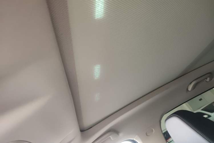 Used Wey VV6 2021 2.0T Two-Wheel Drive Smart Plus
