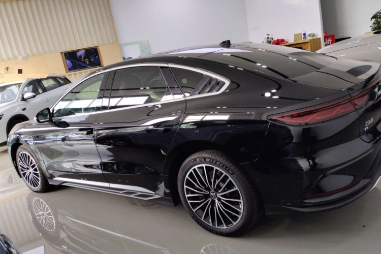 Used BYD Han 2025 EV with 701 km of Laser Radar-Enabled Intelligent Driving