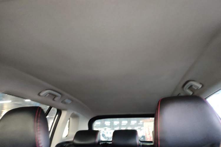 Used Zotye Domy X5 2015 1.5T CVT Landlord Model China IV Standard
