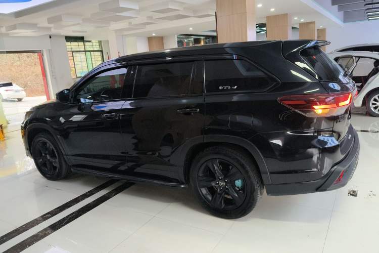 Used Toyota Highlander 2021 2.0T Four-Wheel Drive Knight Edition 7 Seats
